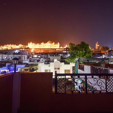 Oyo Home Heritage Stay Ουνταϊπούρ Εξωτερικό φωτογραφία